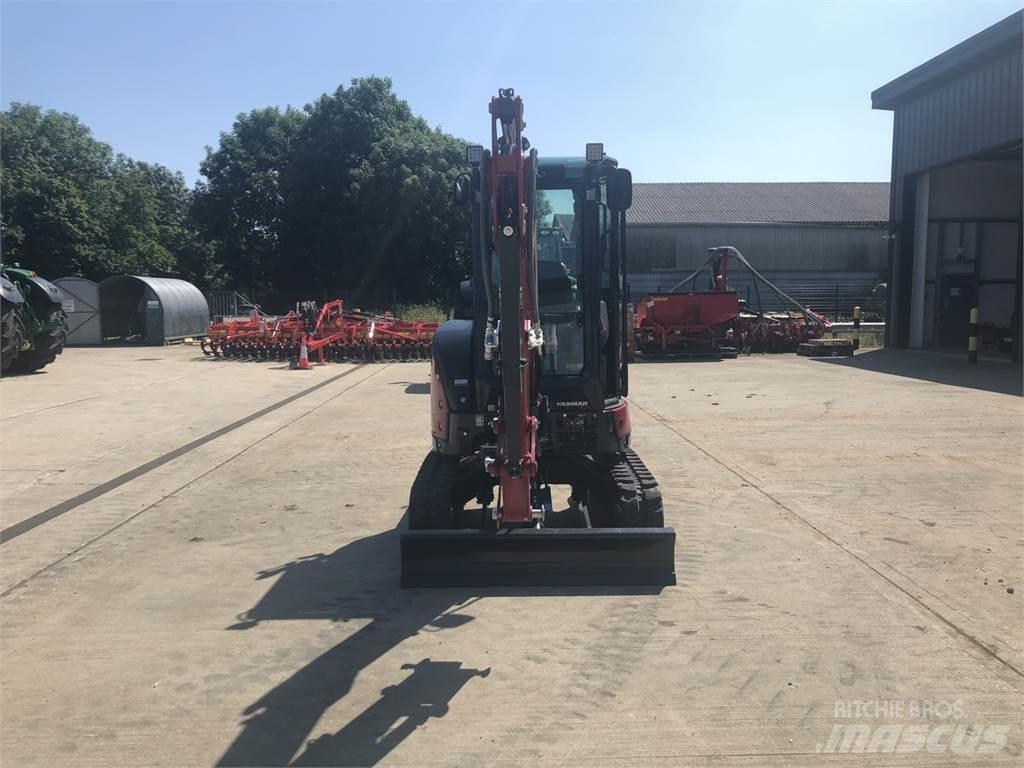 Yanmar VIO26-6 Середні екскаватори 7т. - 12т.