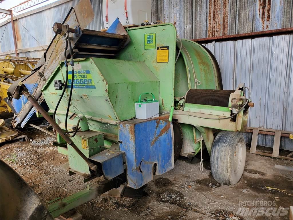 AG-BAG JR-700 Фуражні комбайни