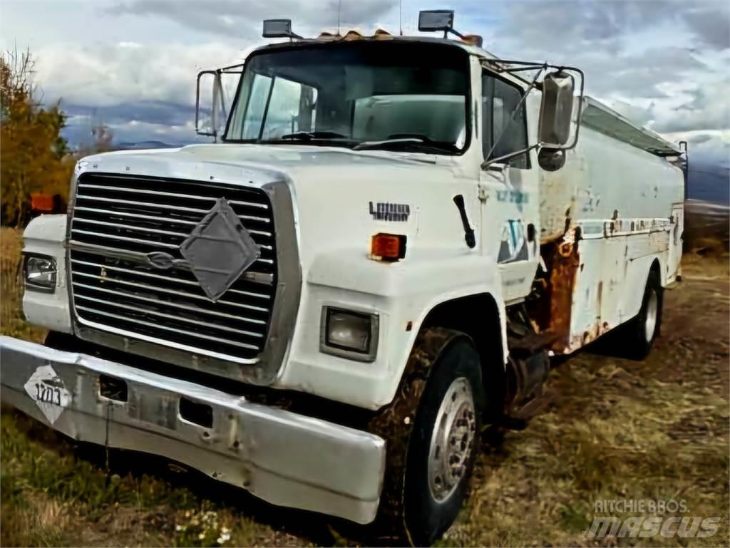 Ford LN8000 Вантажівки / спеціальні