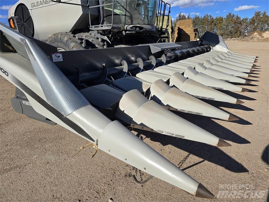 Gleaner 3000 Зернозбиральні комбайни