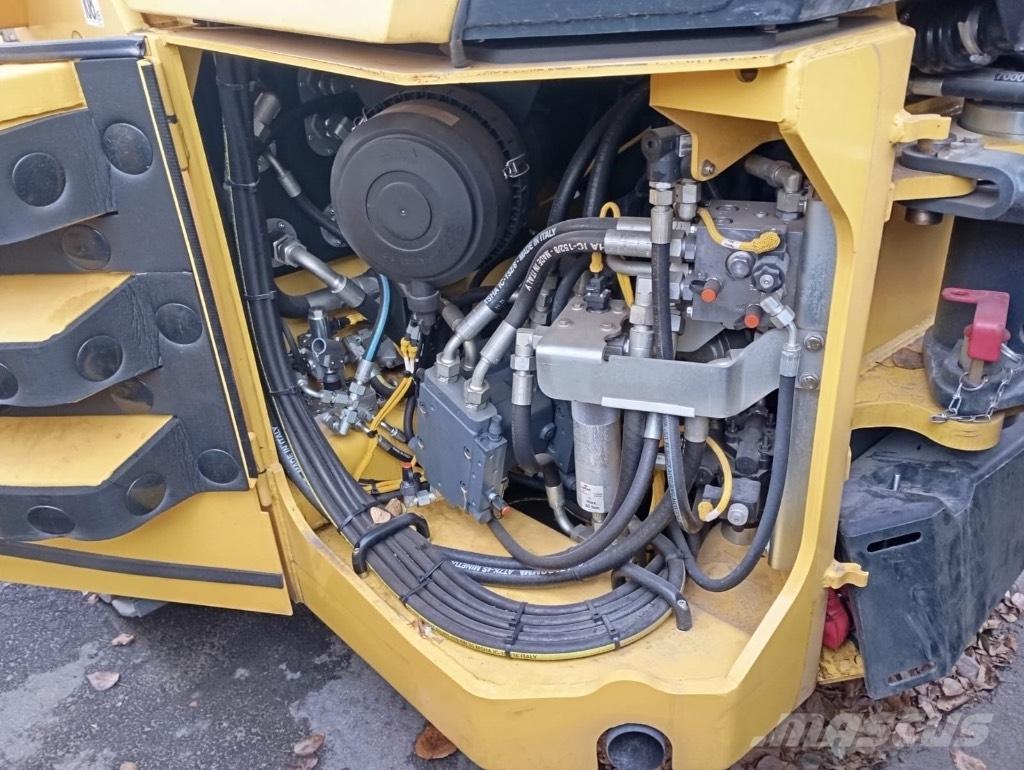 Bomag BW 203 AD-4 Котки тротуарні