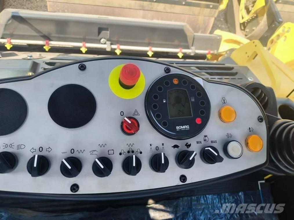 Bomag BW 203 AD-4 Котки тротуарні