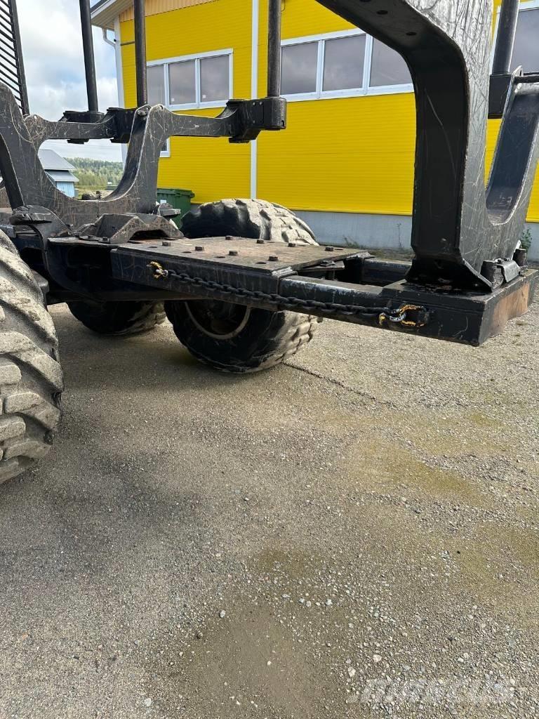 Komatsu 875 Форвардери