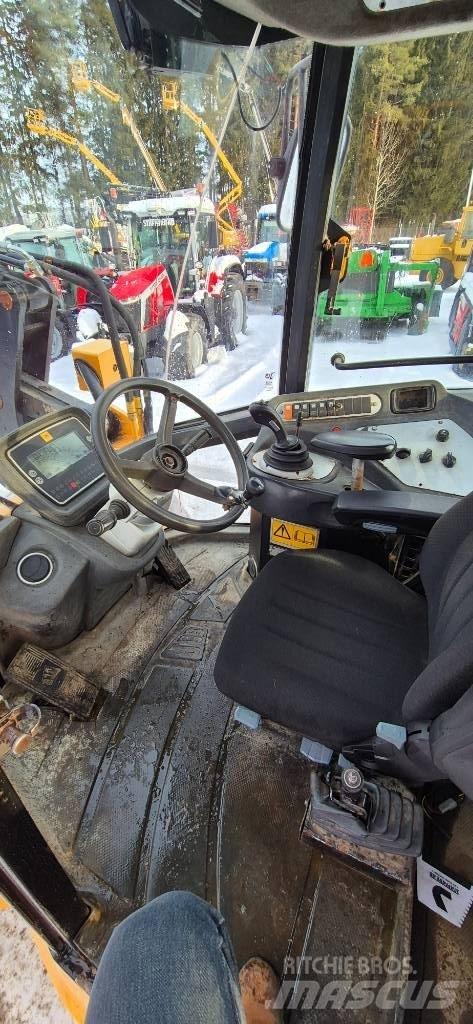 JCB 426 Фронтальні навантажувачі
