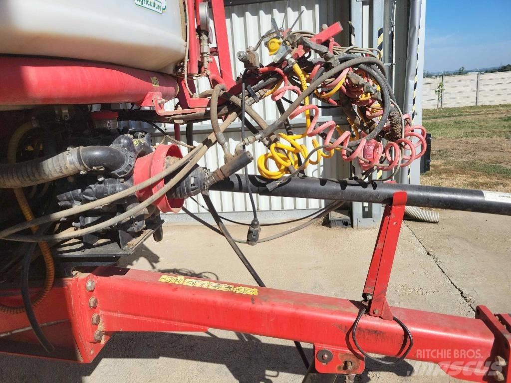 Bargam 6200 Compact Причіпні обприскувачі