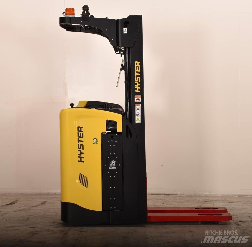 Hyster RS1.6 Самохідні електроштабелери