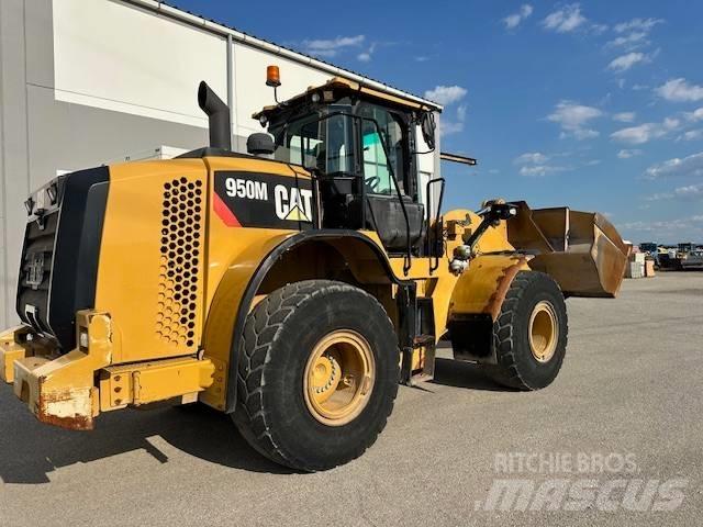 CAT 950M Фронтальні навантажувачі