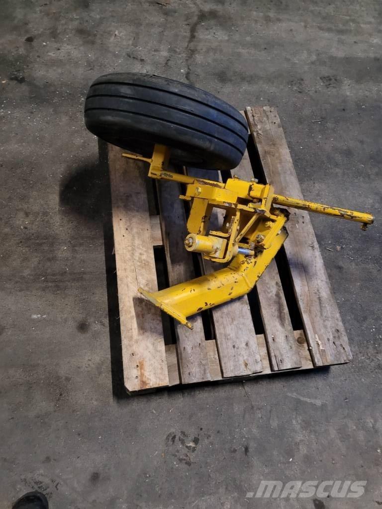 Rumptstad Ploeg wiel Реверсивні плуги