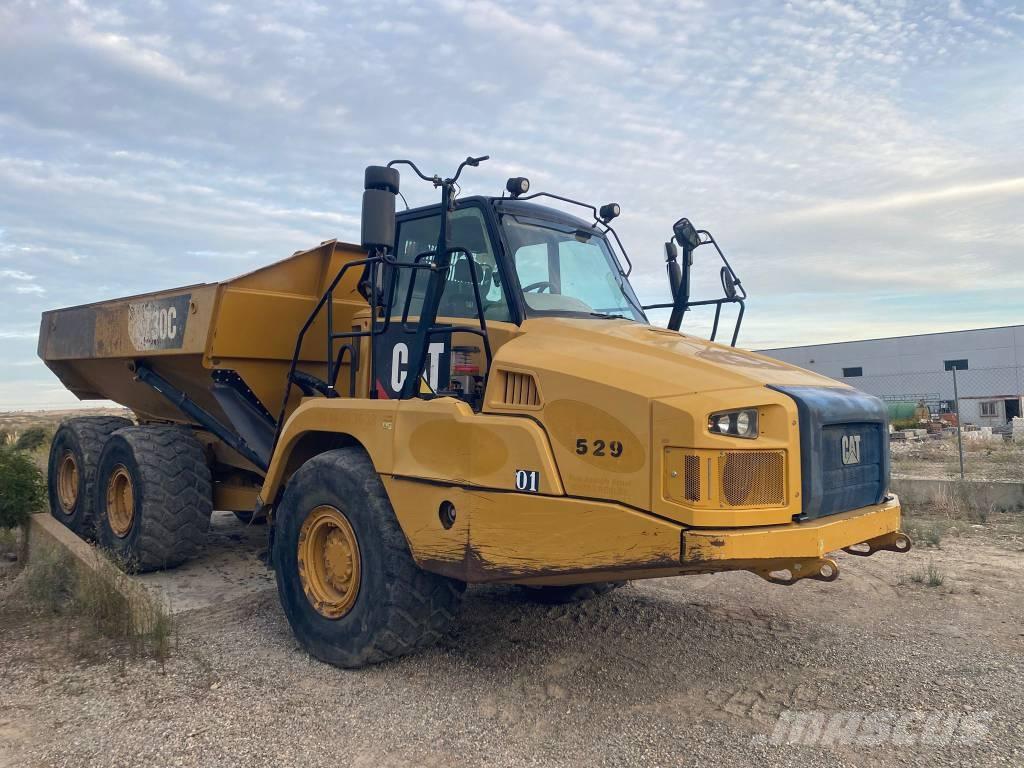 CAT 730 C Зчленовані самоскиди
