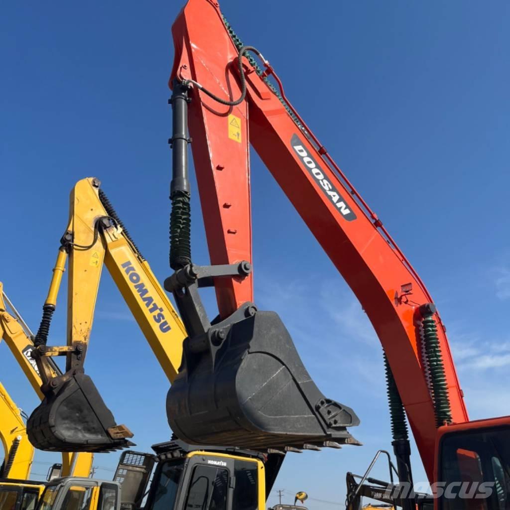 Doosan DX 300 Гусеничні екскаватори