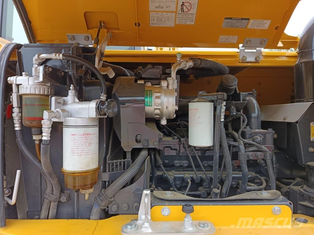 Komatsu PC 70 Середні екскаватори 7т. - 12т.