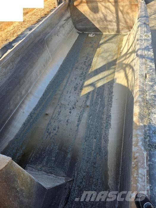 Mercedes-Benz 3951 Міні самоскиди