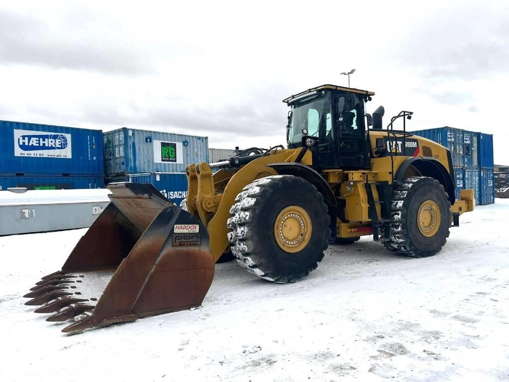 CAT 980M Фронтальні навантажувачі
