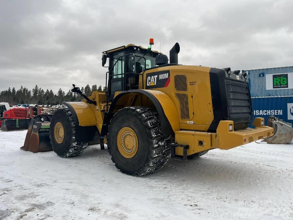 CAT 980M Фронтальні навантажувачі