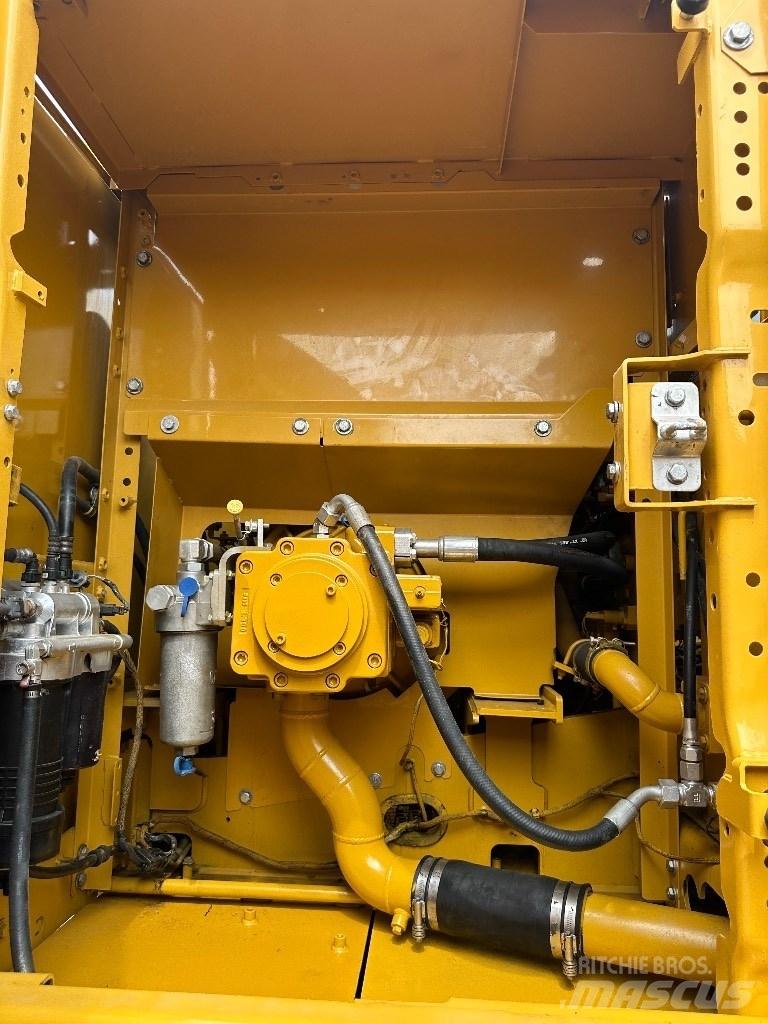 CAT CAT320 Середні екскаватори 7т. - 12т.