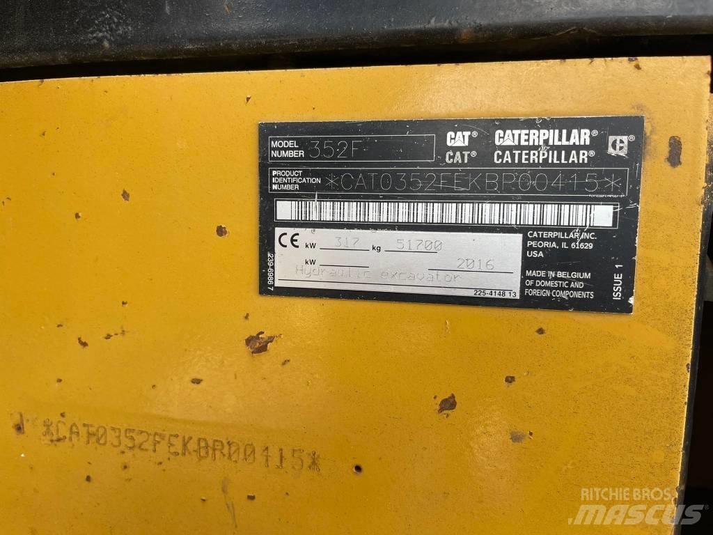 CAT 352FL Гусеничні екскаватори