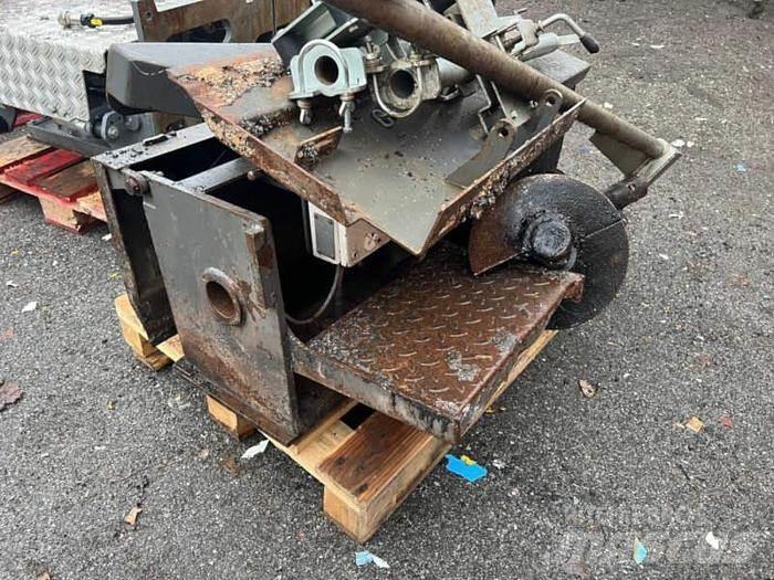 Volvo ABG2820 Асфальтовкладачі