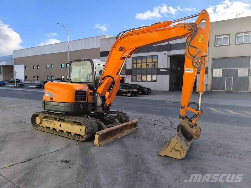 Doosan DX 85 R-3 Середні екскаватори 7т. - 12т.