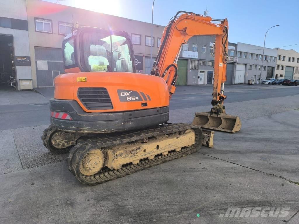 Doosan DX 85 R-3 Середні екскаватори 7т. - 12т.