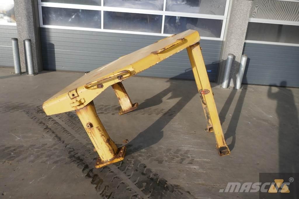 CAT D8N O-rops cab Кабіни