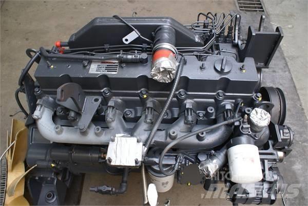 Komatsu S6D114 E1 Двигуни