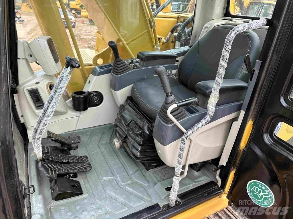 CAT 320 C L Гусеничні екскаватори