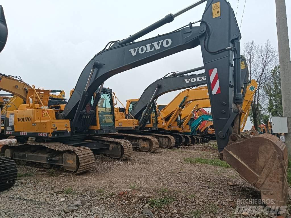Volvo EC 210 Гусеничні екскаватори