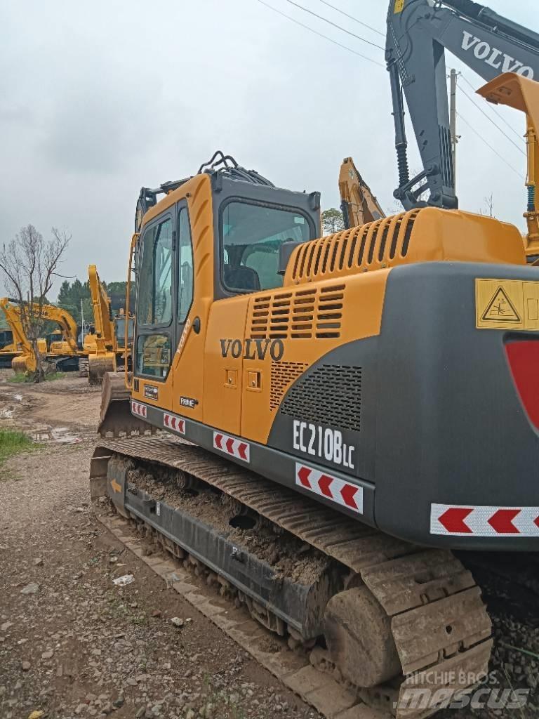 Volvo EC 210 Гусеничні екскаватори