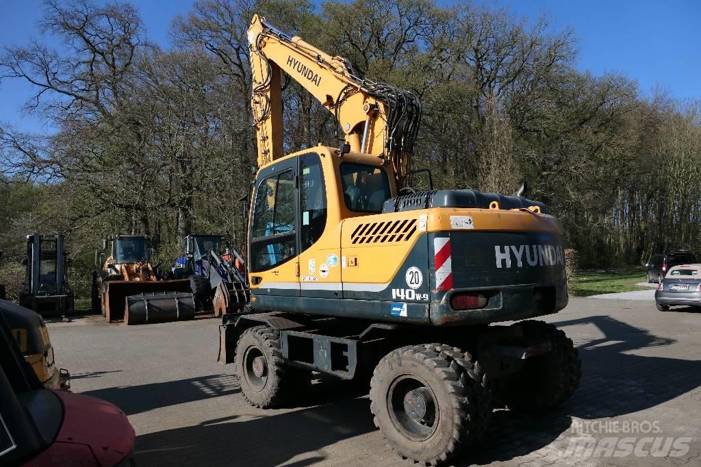 Hyundai 140-9 Колісні екскаватори