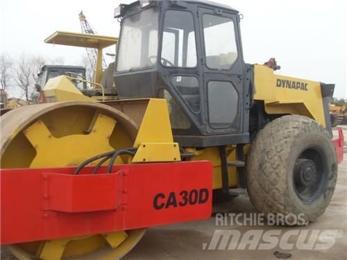 Dynapac CA30D Грунтові котки