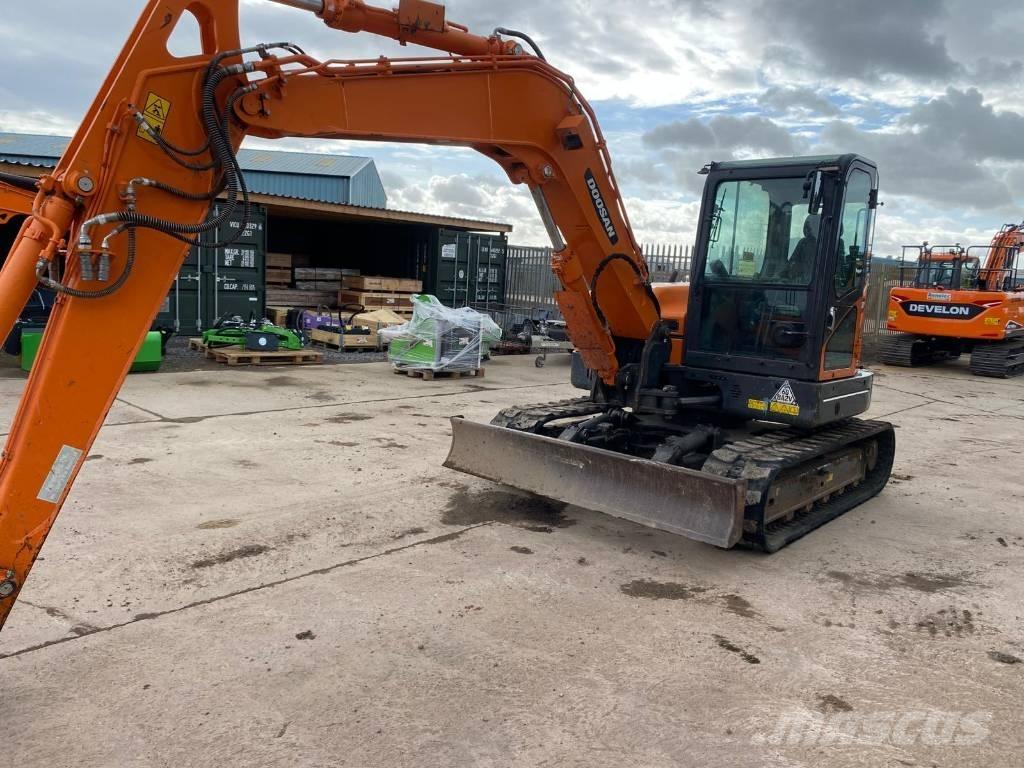 Doosan Develon DX85R Середні екскаватори 7т. - 12т.
