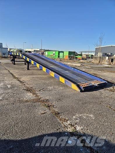  Laadbrug 12ton Рампи