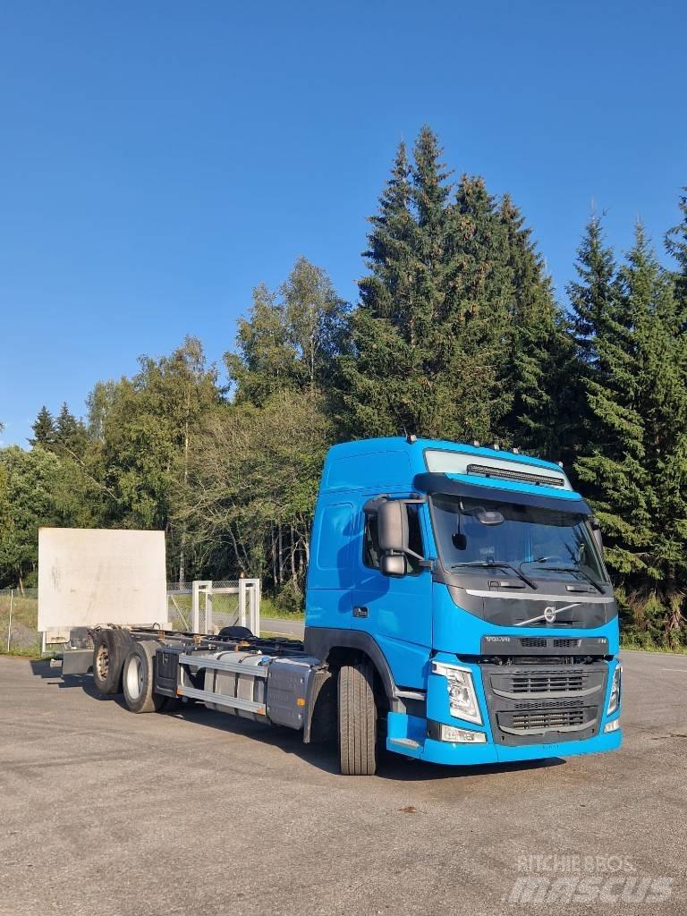 Volvo FM500 6X2*4 Шасі з кабіною