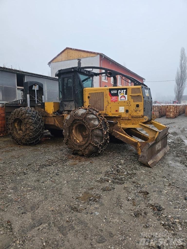 CAT 525 D Трельовочні трактора