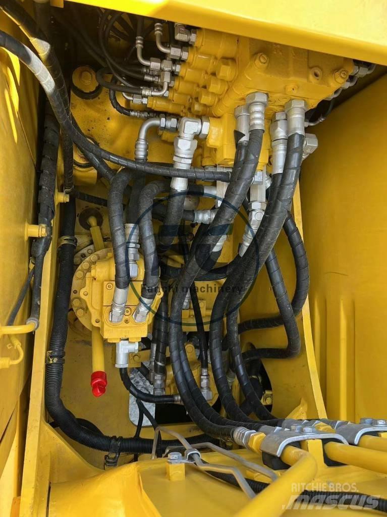 Komatsu PC 130 LC Гусеничні екскаватори