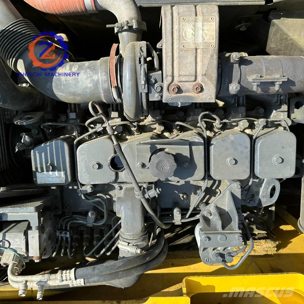 Komatsu PC 200 Гусеничні екскаватори