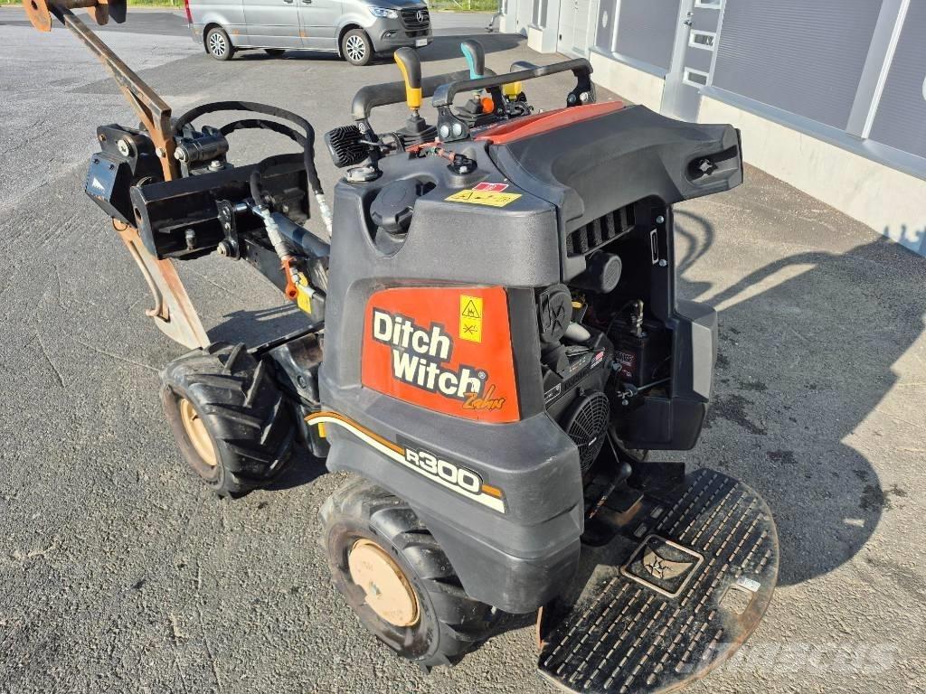 Ditch Witch R300 Канавокопачі