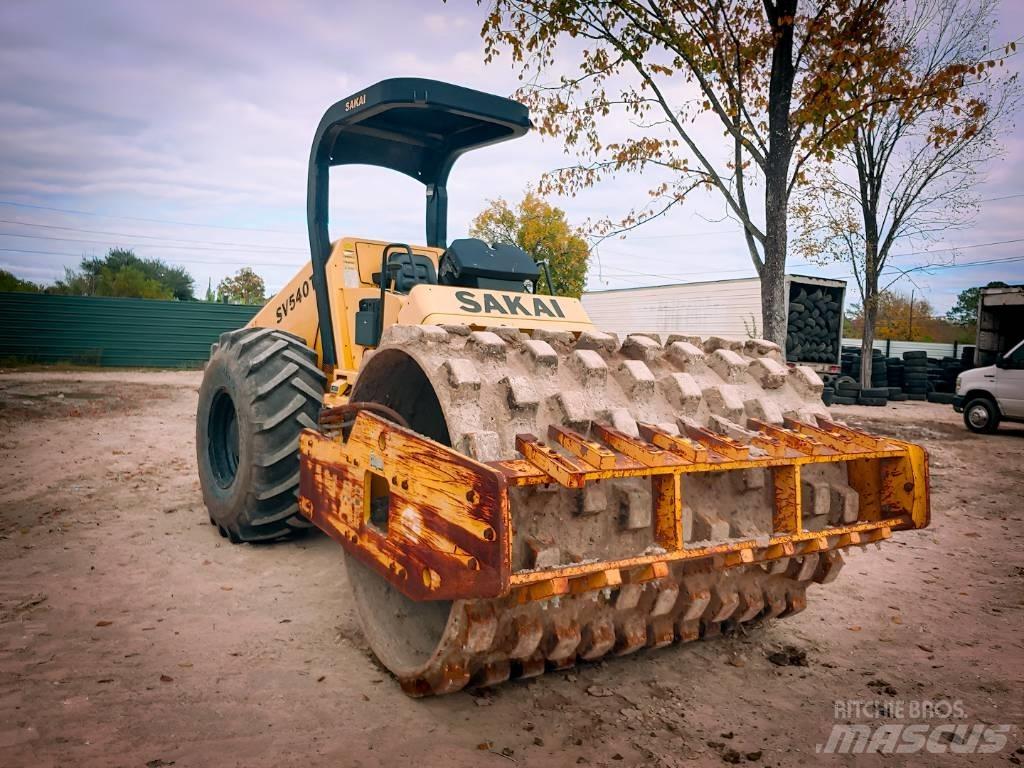 Sakai SV 540 T Грунтові котки