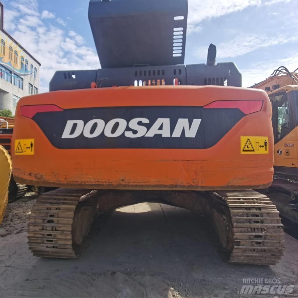 Doosan DX 300 LC Гусеничні екскаватори