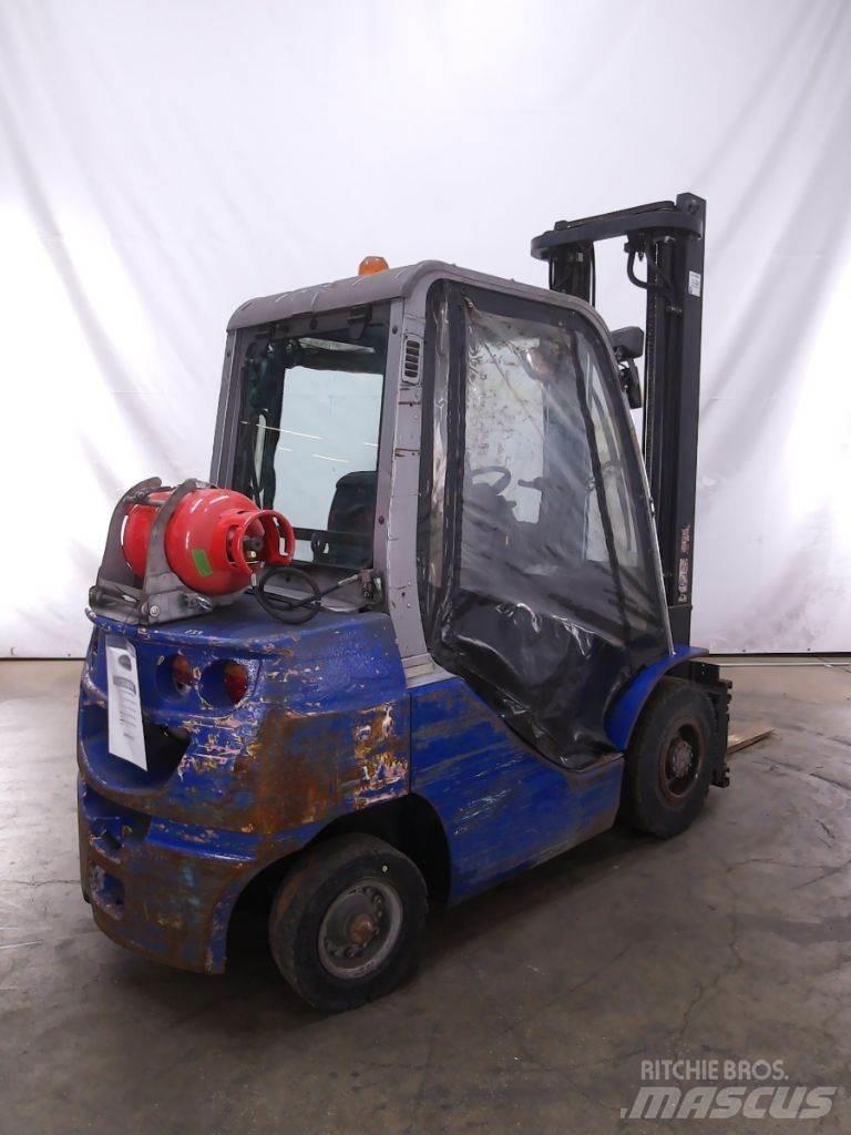 Cesab M325G Газові навантажувачі