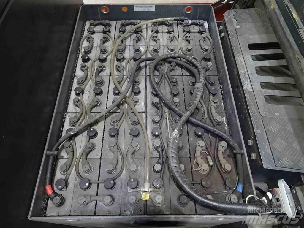 Linde P250 Тягачі колісні