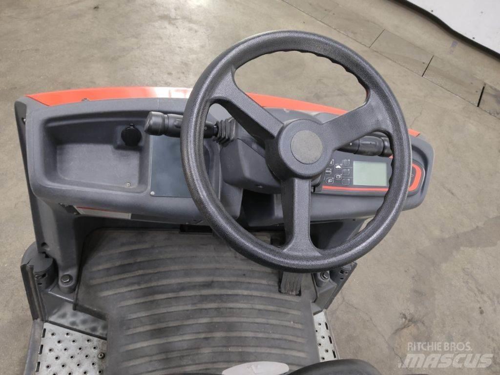 Linde P60 Тягачі колісні