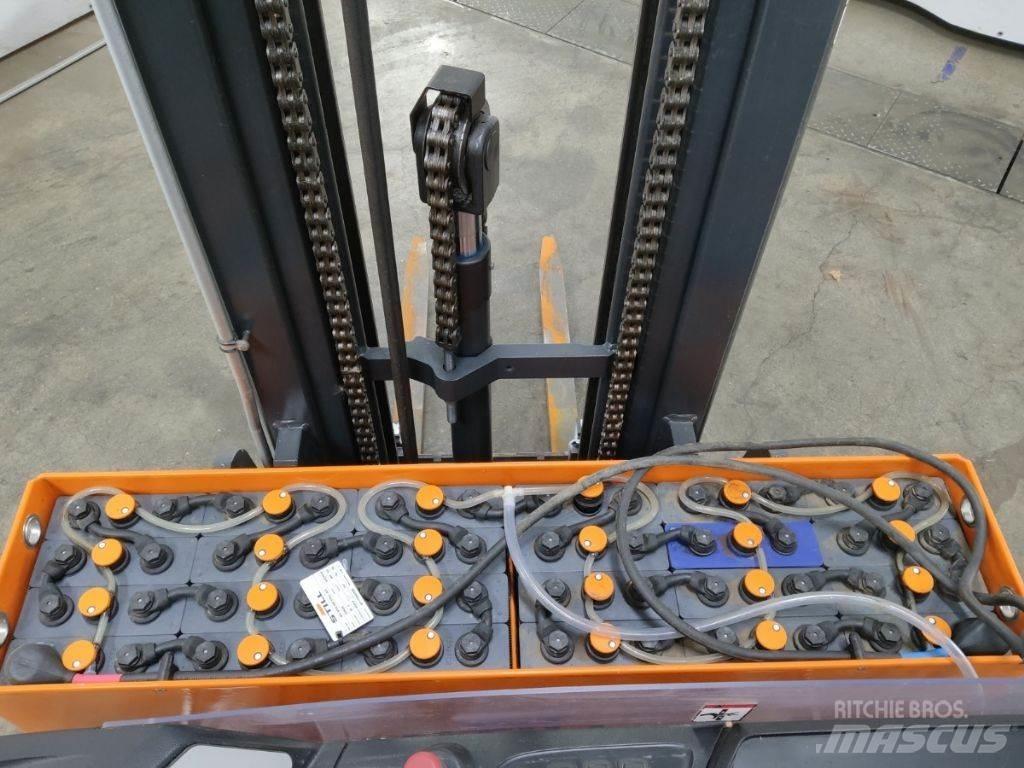 Still FM-X10 Річ-трак із високим підйомом