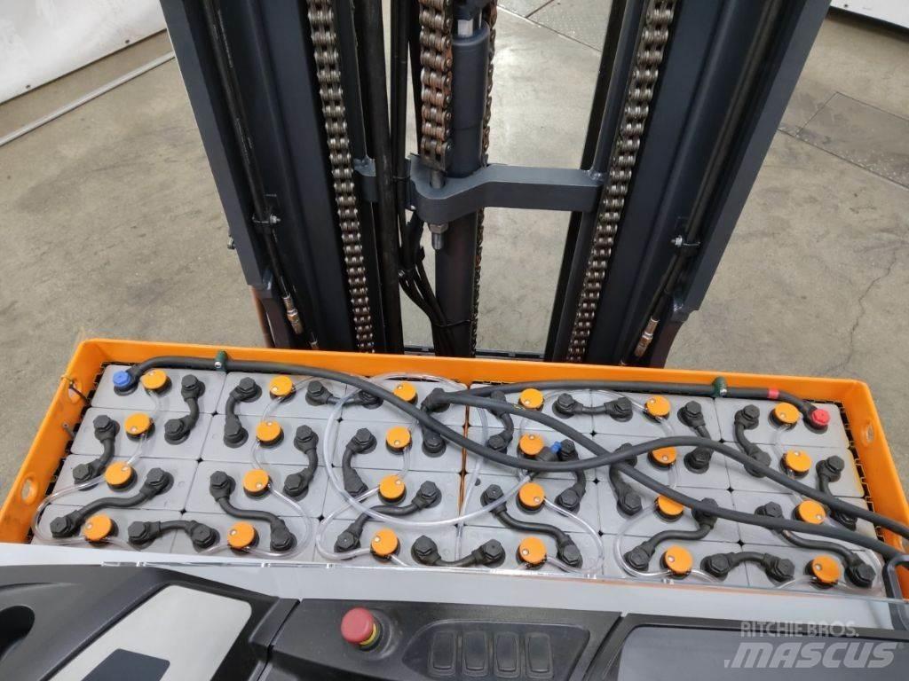 Still FM-X17 Річ-трак із високим підйомом