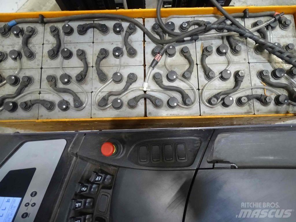 Still FM-X17 Річ-трак із високим підйомом