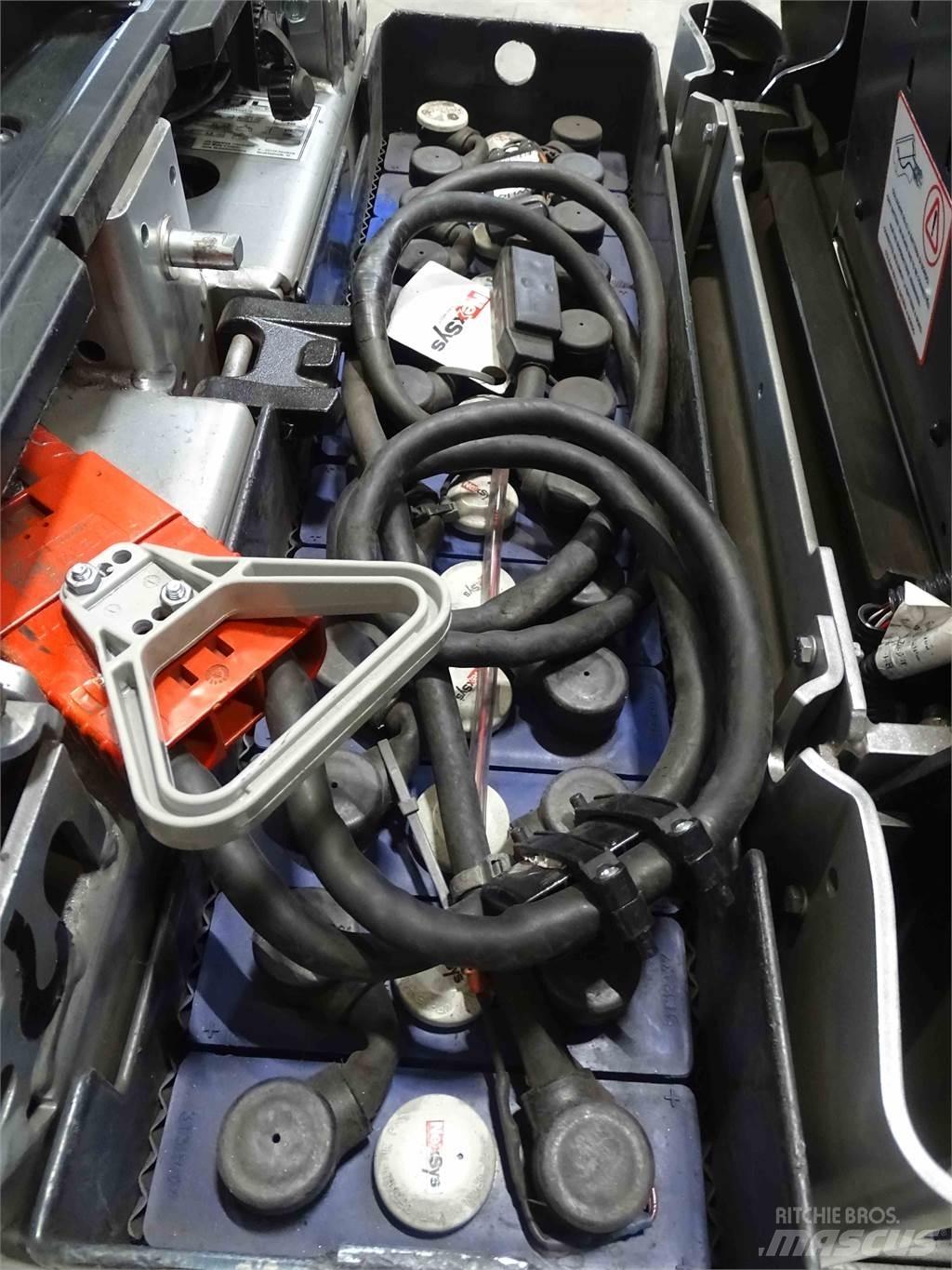 Still LTX50 Тягачі колісні
