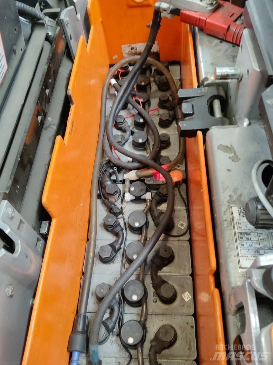 Still LTX50 Тягачі колісні