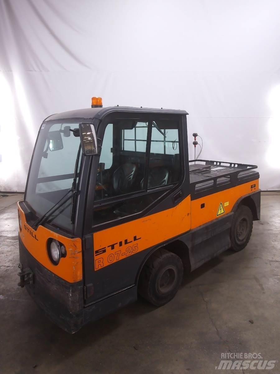 Still R07-25 Тягачі колісні