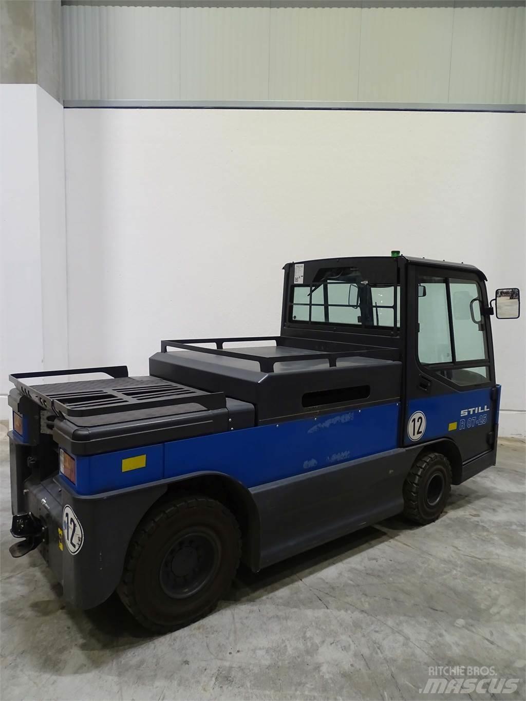 Still R07-25 Тягачі колісні