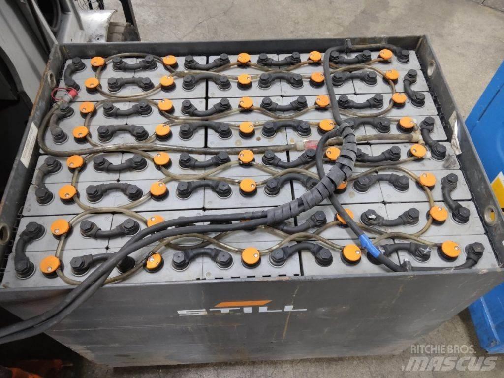 Still RX60-30 Електронавантажувачі